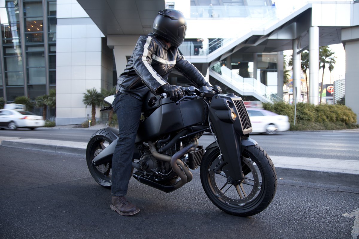 Las Vegas — rider standing